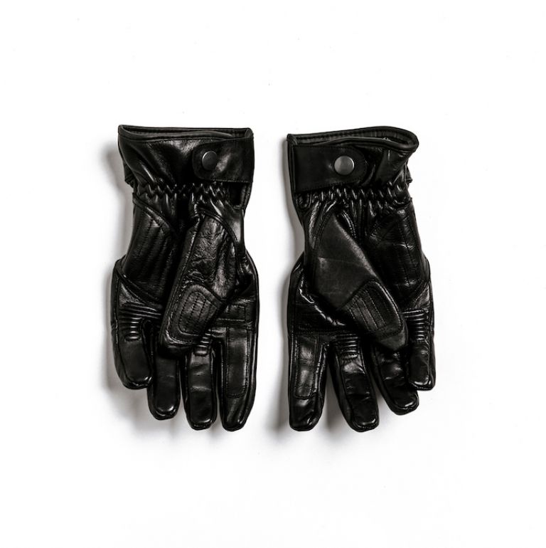 Motorcycle gear, gloves, leather, safe