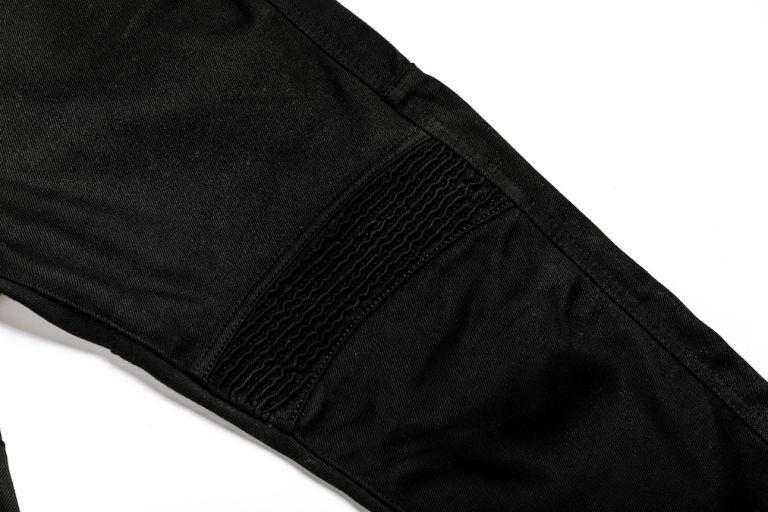 Motorcycle gear, pants, strongly fastened