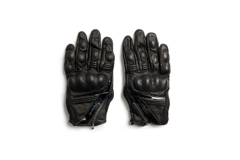 Motorbikes, gear, spokes, protective gear, gloves