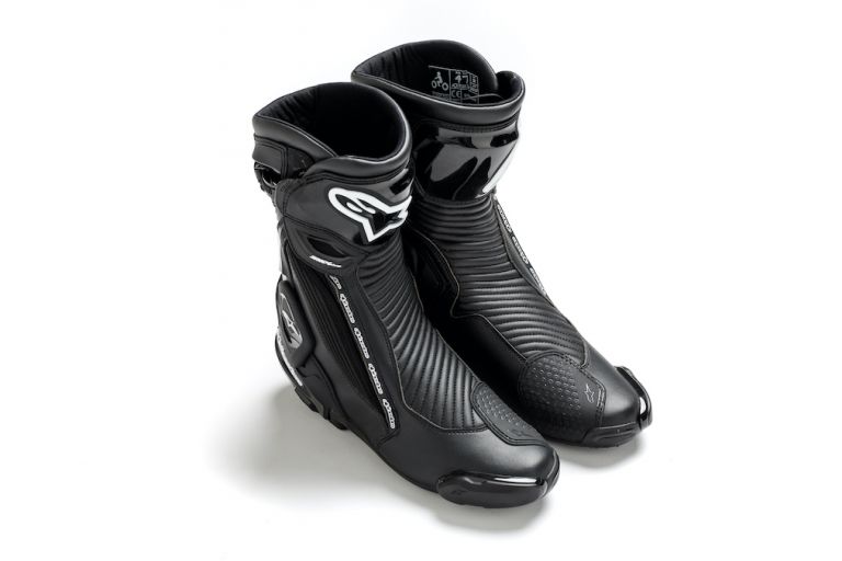 Motorbikes, gear, spokes, protective gear, boots