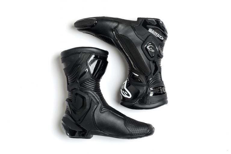 Motorbikes, gear, spokes, protective gear, boots